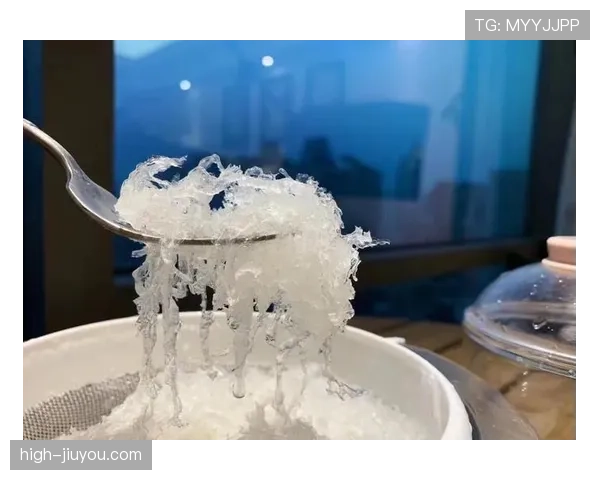 昌雅妮跳水冠军回家，邻居说她妈每天凌晨四点炖燕窝