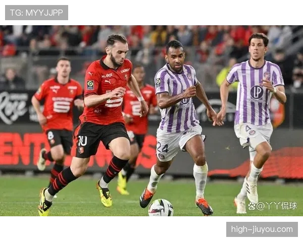 雷恩近期在法甲联赛中展现攻防韧性，阵容调整初显效果